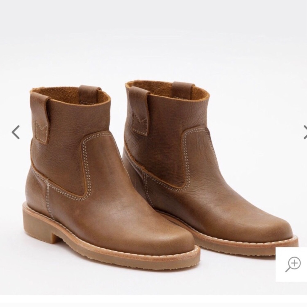 Roots leather tribe shorty boot